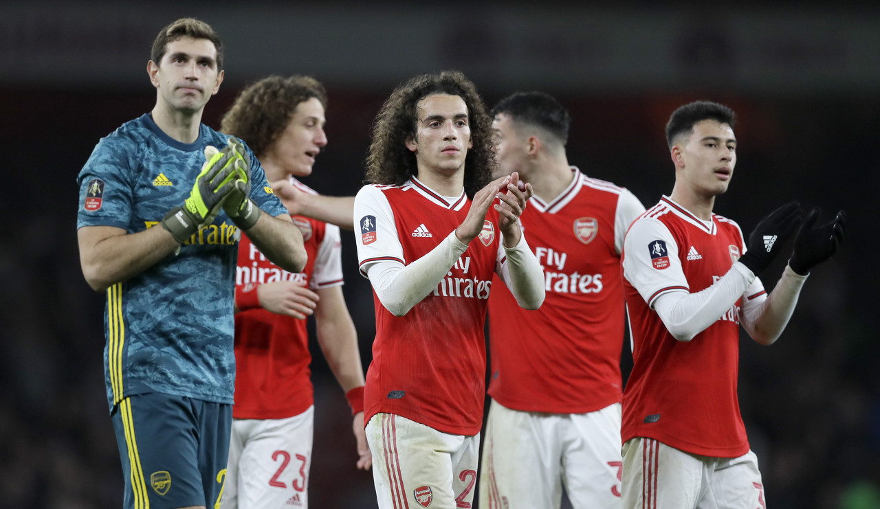 围在转牌 围在转牌